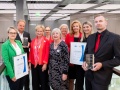 Verleihung des „Helga-Stödter-Preises der Handelskammer Hamburg“ 
am 25. September 2023
Gruppenfoto alle Preisträger mit Herrn Prof. Norbert Aust, Präses, und Frau Astrid Nissen-Schmidt, Vizepräses der Handelskammer Hamburg,Frau Sonja Neubert, Leitung Niederlassung und N.N., von der SIEMENS AG Niederlassung Hamburg, Frau Isabel Matthiessen, N.N. und N.N. von D.H.W.Schultz & Sohn GmbH und alle Beteiligten, Frau Ulrike v. Sobbe, Vorsitzende des Vorstands der Helga Stödter-Stiftung, Moderatorin Frau Amna Franzke,  Musikerin „Lara Linn“, Festredner Herrn Dr. Michael Müller-Wünsch, Bereichsvorstand Technology (CIO) Otto Gmbh & Co KG